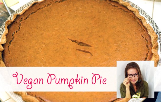 Pumpkin pie, pumpkin pie recipes, dessert recipes, thanksgiving desserts, thanksgiving recipes, inhabitat thanksgiving, vegan thanksgiving recipes, vegan desserts, vegetarian desserts, vegetarian thanksgiving recipes, vegan food, vegan holiday, inhabitat holiday, sustainable food, paleo thanksgiving, paleo diet, paleo desserts
