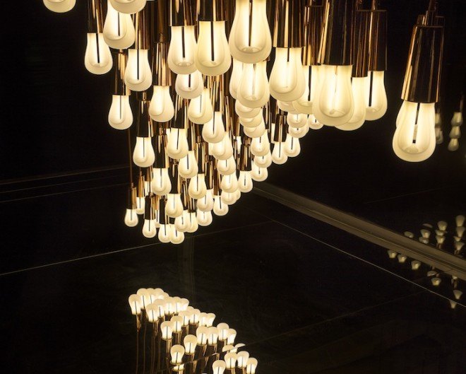 Design Museum Tank, Hulger, Plumen, Plumen 002, Plumen Tank, energy efficient lightbulbs, light sculpture, light installation, london, reader submitted content