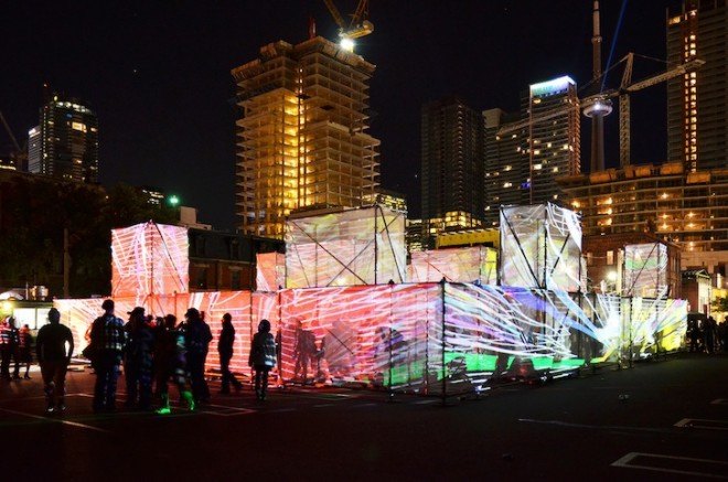 Nuit Blanche, Toronto, Scotiabank, AMAZE, multi sensory, temporary maze, labyrinth, maze, Marcos Zotes, UNSTABLE, light show, shadows, lights, modular system, prefab, scaffolding, fabric, urban space, downtown Toronto