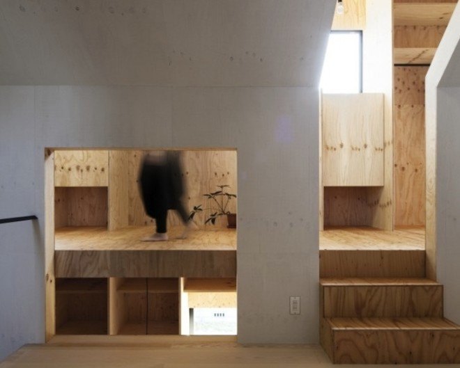 japanese architecture, Ant House, Japan, Shizuka Prefecture, mA-style architects, gable roofed structure, home within a home, monolithic architecture, metal clad architecture, contemporary home, plywood, larch plywood, natural light