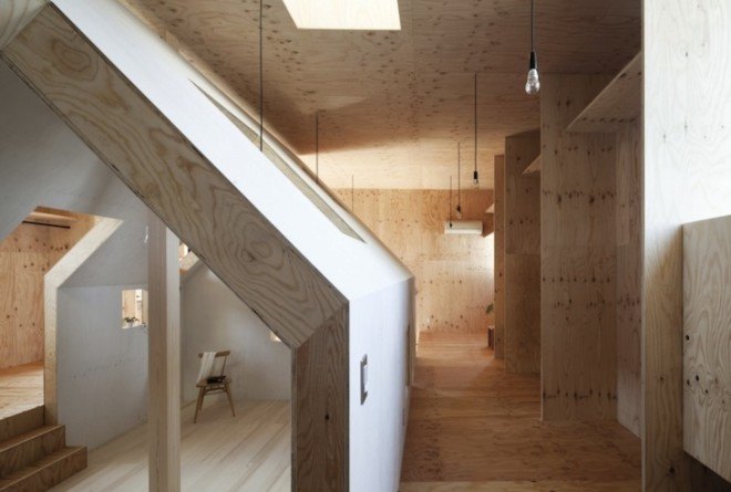 japanese architecture, Ant House, Japan, Shizuka Prefecture, mA-style architects, gable roofed structure, home within a home, monolithic architecture, metal clad architecture, contemporary home, plywood, larch plywood, natural light