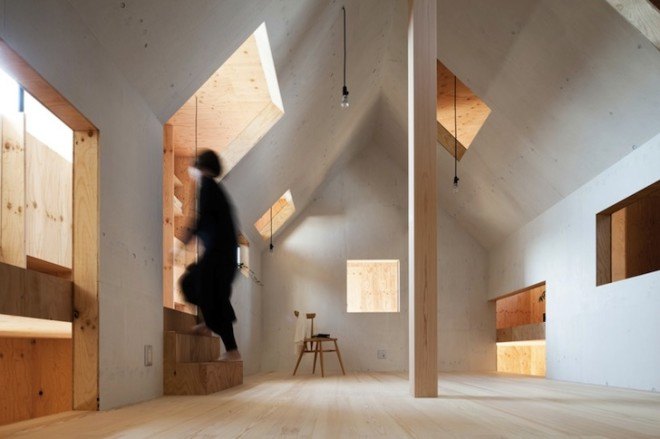 japanese architecture, Ant House, Japan, Shizuka Prefecture, mA-style architects, gable roofed structure, home within a home, monolithic architecture, metal clad architecture, contemporary home, plywood, larch plywood, natural light