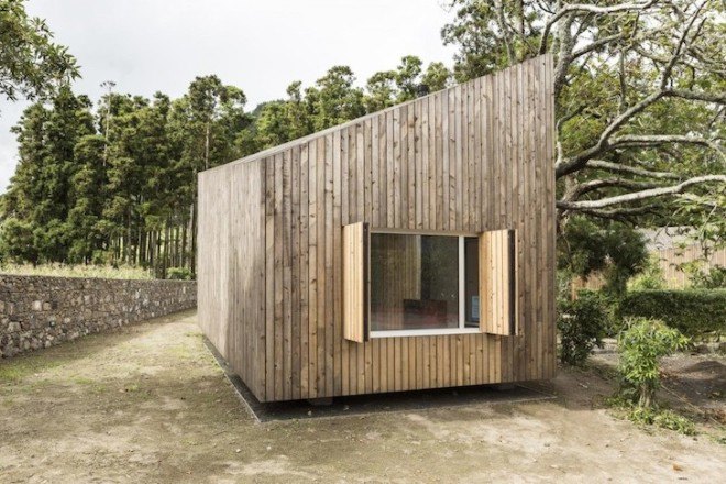 Portugal, M-Arquitectos, rural, bungalow, wooden cabin, cabin, timber-clad architecture, timber-clad, Azores, Seven Cities, Sete Cidades, local construction techniques, local materials