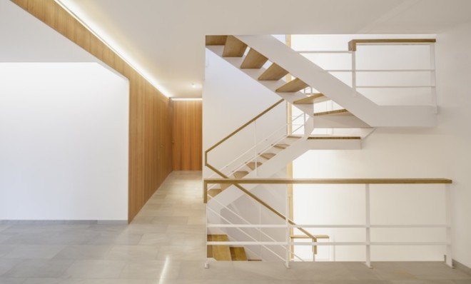 Alventosa Morell Arquitectes, Alventosa Morrell, Barcelona, narrow lot, skinny house, narrow house, maximize natural light, natural light, noise buffer, day-lit home,