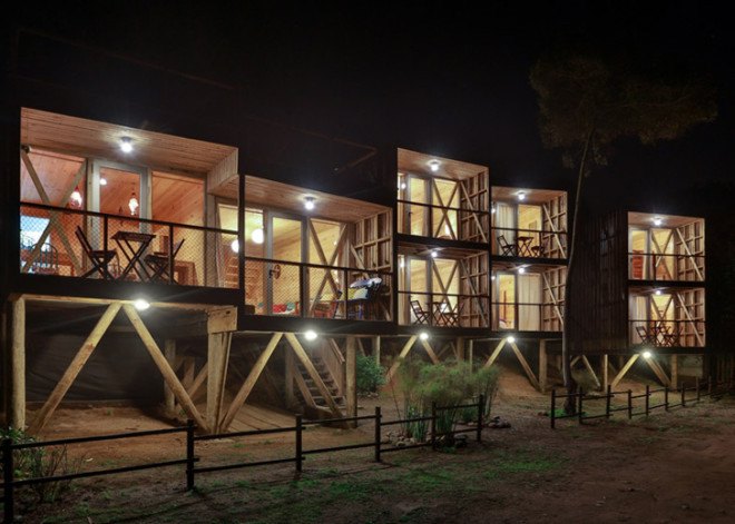 affordable retreat, affordable travel, wooden architecture, Chile, Chilean architects, affordable housing, Alejandro Soffia, Gabriel Rudolphy, seaside resort