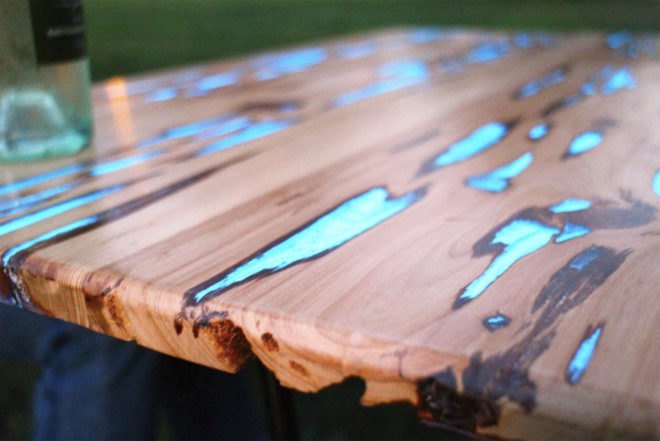 Instructables, Mike Warren, glow-in-the-dark table, DIY table, how-to, rugged wood table, photo luminescent powder, resin mix