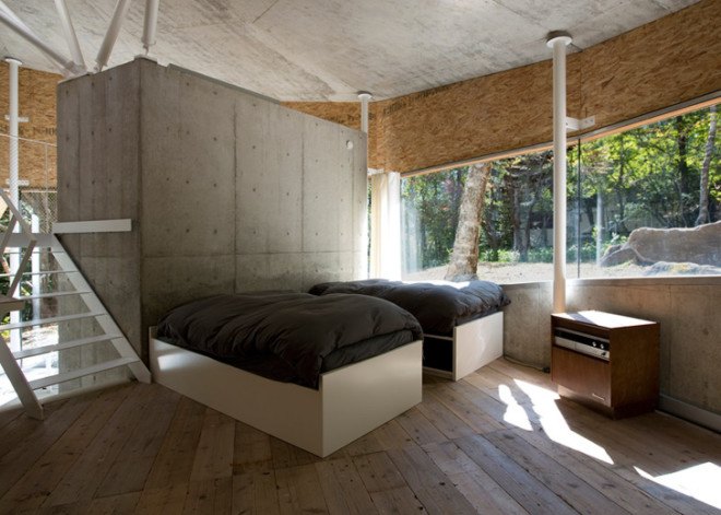 Double Negatives Architecture, Japan, Japanese architecture, OSB boards, concrete house, concrete home, mountain home, chipboard house, residential architecture, angular roof, Nagano house, forest house
