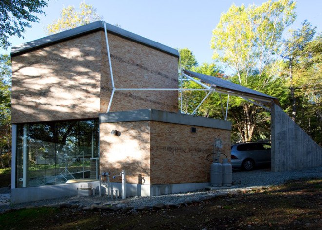 Double Negatives Architecture, Japan, Japanese architecture, OSB boards, concrete house, concrete home, mountain home, chipboard house, residential architecture, angular roof, Nagano house, forest house