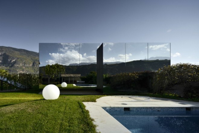 Mirror Houses, Peter Pichler, luxury rental, eco travel, italy, vacation rental, peter pichler architecture