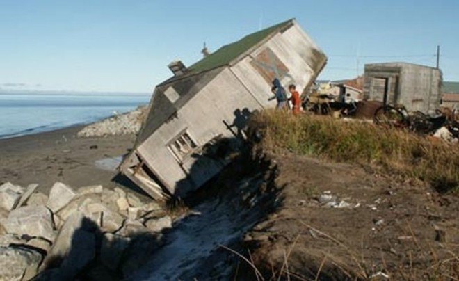 Alaska, Shishmaref, coastal erosion, climate change, global warming, Alaska warming, permafrost, permafrost melting, infrastructure, urban development,