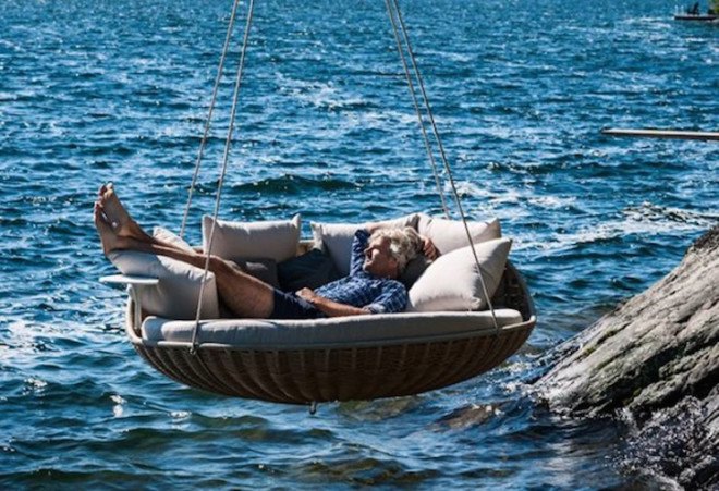 Dedon furniture, Daniel Pouzet, hanging furniture, hanging lounger, woven furniture, green furniture, Nestrest, suspended furniture, cocoon furniture