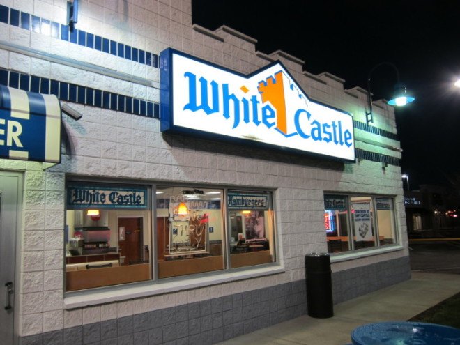 vegetarian, vegan, fast food, food, restaurants, dining out, White Castle, sliders, burgers, patties, Dr. Praegers, veggie burger, veggie slider, Columbus, Craver Nation, vegetarian option, healthy food, healthy options