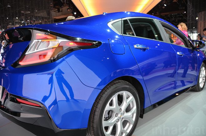 chevrolet volt, chevy volt, 2016 chevy volt, 2016 chevrolet volt volt, chevrolet, plug-in electric vehicle, green transportation, green design, sustainable design, detroit auto show, naias, naias 2015, 2015 detroit auto show, green automotive, ev, electric car, chevrolet ev, volt electric vehicle, general motors