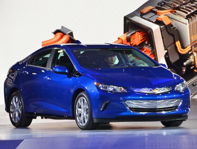 chevrolet volt, chevy volt, 2016 chevy volt, 2016 chevrolet volt volt, chevrolet, plug-in electric vehicle, green transportation, green design, sustainable design, detroit auto show, naias, naias 2015, 2015 detroit auto show, green automotive, ev, electric car, chevrolet ev, volt electric vehicle, general motors, phev, plug-in hybrid electric vehicle