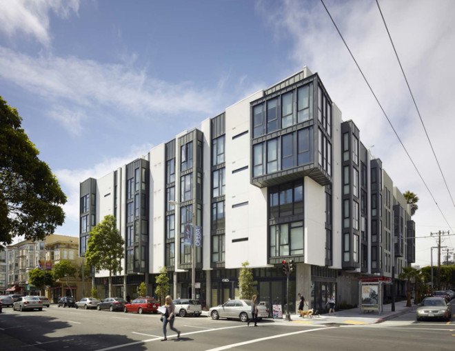 David Baker Architects, floor-to-ceiling windows, 300 Ivy Street block, residential block, mixed-use block, San Francisco, natural lighting, rooftop garden, green neighborhood, green architecture