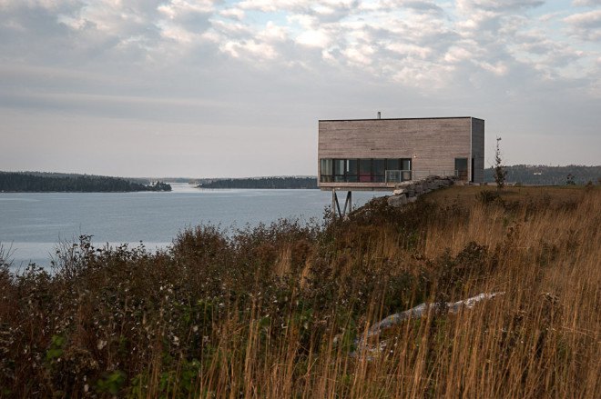 Cliff House, MacKay-Lyons Sweetapple Architects, freeze-thaw cycles, minimalist cabin, cabin, retreat, weekend getaway, passive solar, passive solar gain, affordable cabin, cedar shiplap, timber cabin, Nova Scotia, Atlantic coast,