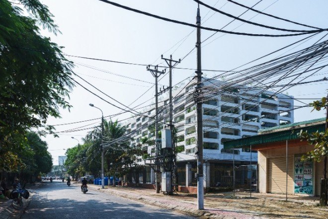 H&P Architects, SRDP-IWMC Office, Ha Tinh Province, Vietnam, sustainable architecture, sustainable design, climate change, resilient design, vietnamese architecture, Vertical Field, vertical walls, urban design
