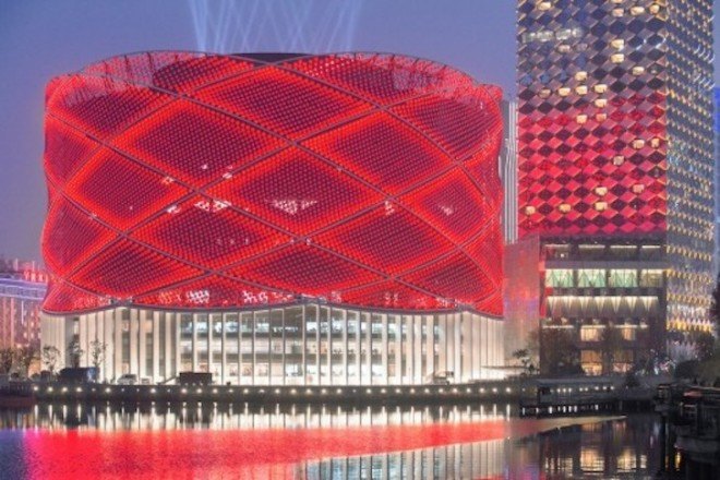 LEDs, LED lights, Stufish, Stufish Entertainment Architects, Wuhan, Han Show Theater, Franco Dragone, Red lantern, paper lantern, chinese lantern, Chinese architecture, Donghu Lake, China, theater, theater design