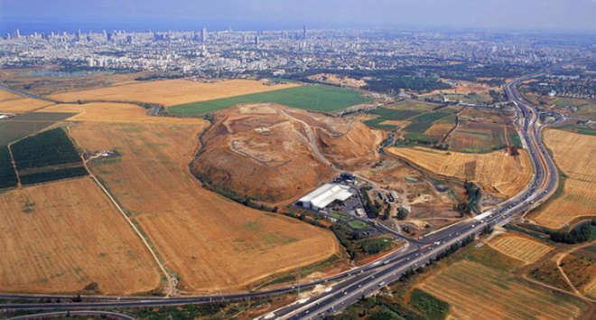 hiriya, ariel sharon park, peter latz, peter latz landscape architecture, urban planning, recycling facility, transfer station, largest recycling facility in the world, world's largest recycling plant, Ben Gurion International Airport, Tel Aviv, Israel, Ariel Sharon, bioplastic, hiriya landfill, landfills, public parks, international parks, design competitions