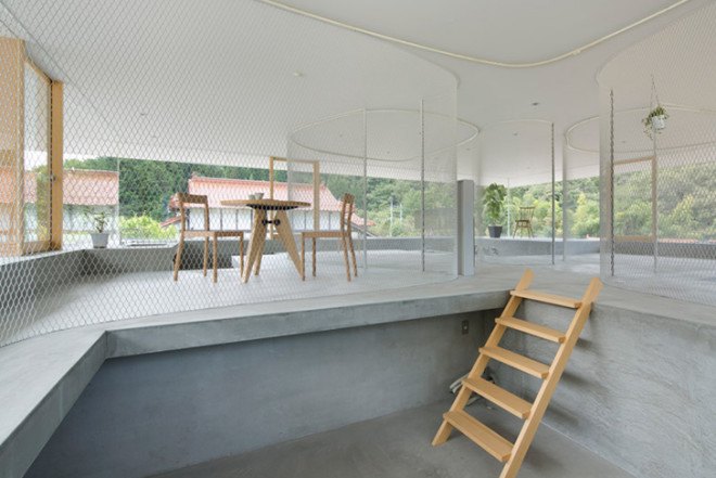 Suppose Design Office, transparent home, Hiroshima Hut, Hiroshima, Japanese arhcitecture, sunken rooms, see-through house, see-through walls