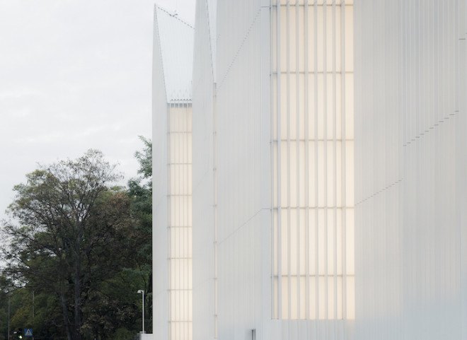 Barozzi Veiga, Philharmonic Hall, concert Hall, Poland, Szczecin, organ, crystalline architecture, gold leaf, triangular panels, Fibonacci sequence, minimalist design, symphony hall,
