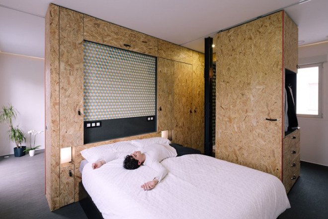 TallerDE2 Arquitectos, transformable OSB units, Pop-Up House, Madrid, Spanish design, pop-up furniture, space-saving appartment, bachelor pad