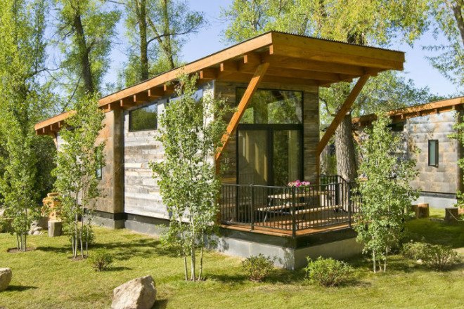 house on wheels, wheely house, tiny house, small cabin, tiny cabin, tiny house living