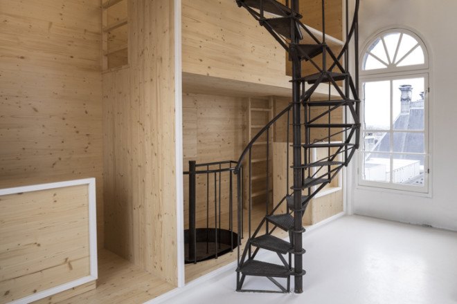 i29 interior architects, Alice in Wonderland, Amsterdam, de Bijenkorf, Dutch architecture, interior design, wooden installation, art installation, small spaces, spiral stairs, artist in residence, the Netherlands, green interior