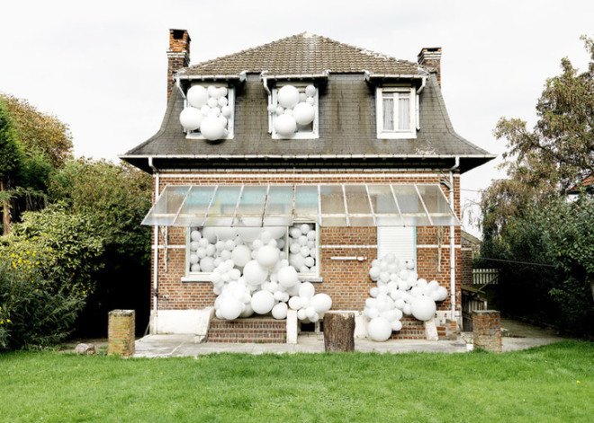 French art installation, Paris-based photographer, Charles Petillon, Invasions, white balloons as art, art using balloons, balloons in nature, photographs of balloons, photos of balloons, art installation balloons, art series balloons, art series abandoned spaces
