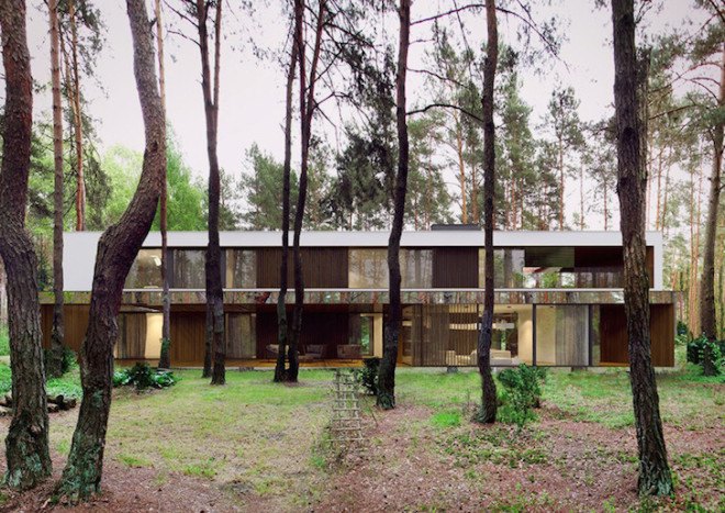 Poland, Warsaw, Izabelin, Izabelin House 2, REFORM Architekt, Marcin Tomaszewski, minimalist house, mirrored home, mirrored house, mirrored panels, floor-to-ceiling glazing