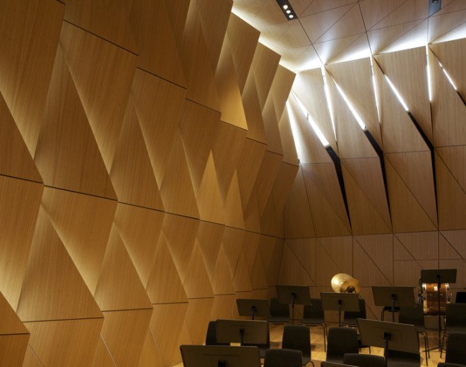 Parc Architekten, Ischgl Cultural Center, Kulturzentrum Ischgl, winter retreat, winter tourism, village center, cultural center, green roof, underground architecture, Austria