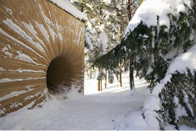OPA Form architects, off-grid retreat, mountain retreat, Tubakuba, Norwegian students, Shou Sugi Ban, wooden tunnel entrance, Bergen School of Architecture