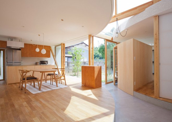 house in Shiga, Japan, Japanese architects, organic architecture, sculptural architecture, timber, timber frame, wooden architecture, Tsuyoshi Kawata