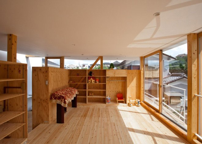 house in Shiga, Japan, Japanese architects, organic architecture, sculptural architecture, timber, timber frame, wooden architecture, Tsuyoshi Kawata
