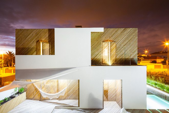 Joao Morgado, architecture, residential architecture, SilverWoodsHouse, Ernesto Pereira, SilverWoodsHouse Ernesto Pereira, beach home, seaside architecture, wood home, wood building, wood architecture, natural architecture, wood construction,