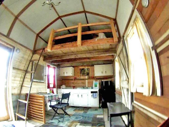 Central College, tiny home, tiny house, Ethan Van Kooten, Amy Andrews, Iowa, Pella, reclaimed materials, recycled materials, small house, tiny dwelling, plywood,