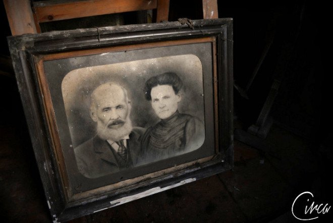 Wales, Cloud House, Dan Circa, photographer Dan Circa, abandoned farmhouse, photos of abandoned house, photography