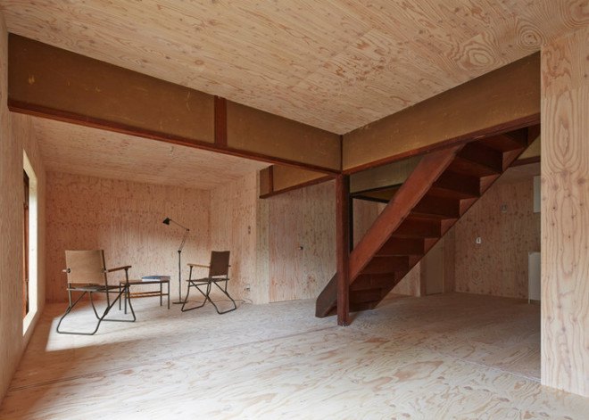 naad, Yoichiro Hayashi, Shogo Sakurai, ephemeral house, japanese architecture, plywood home, plywood lined house, home with unfinished interior, untreated plywood walls, rough looking temporary homes, transient home japan, home lined with plywood