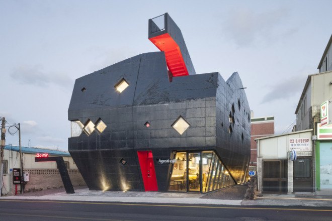 South Korea architecture, Korean architecture, south korean design, go's dragon, dragon building, homes that look like dragons, black and red homes, multipurpose spaces, island vacation home, home with outdoor staircase