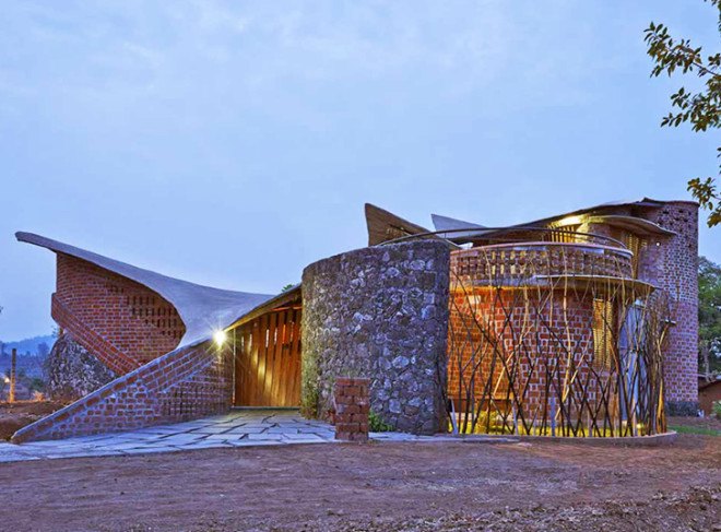 Brick House, iStudio Architecture, Wada, Mumbai, India, local materials, locally sourced materials, natural light, brick, stone, wood, bamboo, ferro-concrete, rat-trap bond, arched windows, passive cooling,