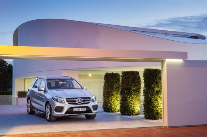 Mercedes-Benz, Mercedes-Benz GLE, Mercedes-Benz GLE500e, GLE, GLE500e, Mercedes-Benz plug-in hybrid, plug-in hybrid, plug-in hybrid SUV, green SUV, green transportation, 2015 New York Auto Show, electric motor