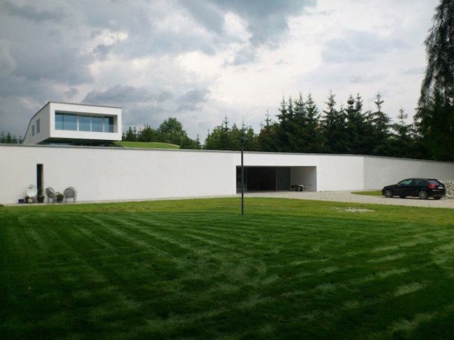 Auto family house, KWK Promes, Poland, drive thru art gallery, automobiles, car, eco-friendly car, green roof, modern home, art gallery, cantilever