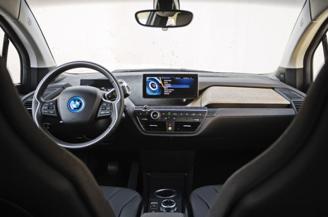 bmw, bmw i3, mercedes-benz, mercedes-benz b-class electric drive, bmw electric car, mercedes electric car, electric car, car review, review, electric motor, lithium-ion battery, green car, green transportation, los angeles