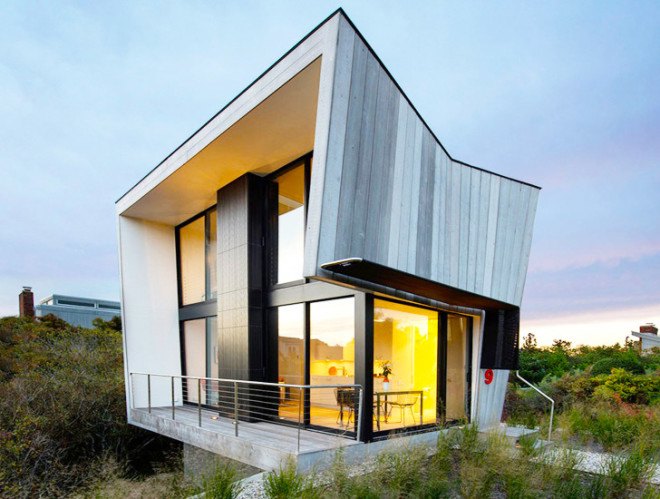 Hamptons house, country house, waterfront, NY waterfront, flood-resistant house, floods, water-resistant house, Bates Masi Architects, New York architecture, glass walls, FEMA, green architecture, daylit architecture