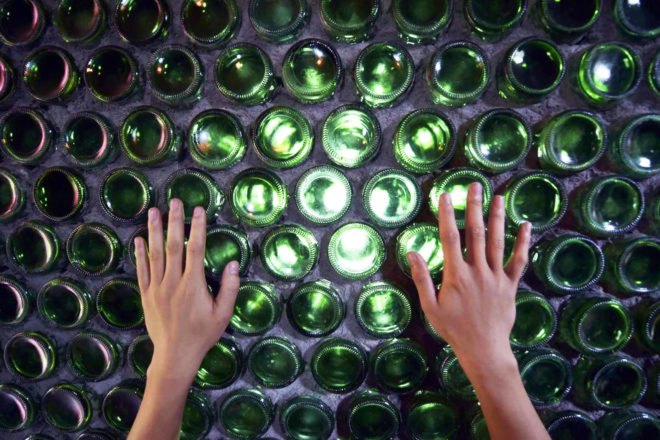 green irish pub, beer power, beer, booze power, pissky, pisskey, green design, eco design, Top 7 Beer, Liquor and Booze Power Stories in Honor of St. Patrick's Day, beer related stories, st patricks day, st paddy's day, sustainable design, alternative energy, booziest green stories,