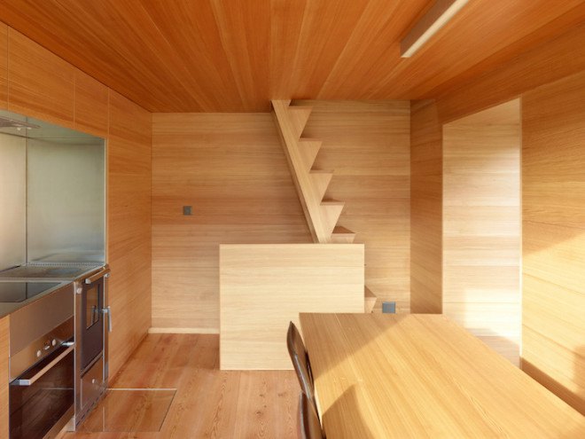 Swiss Alps, Boisset House, Savioz Fabrizzi Architectes, barn and stable, solar gain, renovation, Boisset House by Savioz Fabrizzi Architectes, Boisset Hous transformation, insulated glass, larch, larch-clad cabin, holiday home,