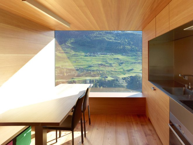 Swiss Alps, Boisset House, Savioz Fabrizzi Architectes, barn and stable, solar gain, renovation, Boisset House by Savioz Fabrizzi Architectes, Boisset Hous transformation, insulated glass, larch, larch-clad cabin, holiday home,