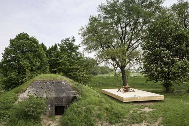 bomb shelter, converted bomb shelter, wartime bunker, bunker, concrete bunker, B-ILD, Bunker pavilion by b-ILD, Cabanon de Vancances, Le Corbusier, Fort Vuren, holiday home, vacation home, the netherlands, MERANTI plywood,