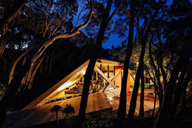 Maddison Architects, Australia, Cabin 2, cast concrete, concrete plinth, minimize site impact, cabin extension, Moonah woodlands, prefabricated frame, rainwater harvesting,