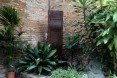 hivernacle, barcelona, garden center, green renovation, green design, eco architecture, urban design, gardening, plants, planters, hanging plants, urban garden